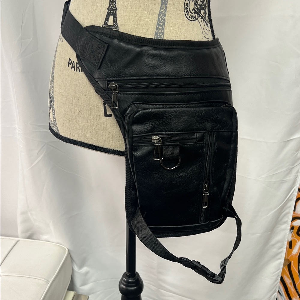 Black biker  leg Bag - Sleek Everyday Carry